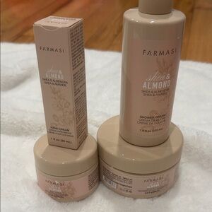 Farmasi Shea & Almond Nourishing Set